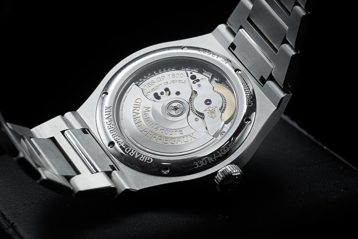 GIRARD PERREGAUX Laureato 42MM 2022 (Pre-owned) 81010-11-634-11A