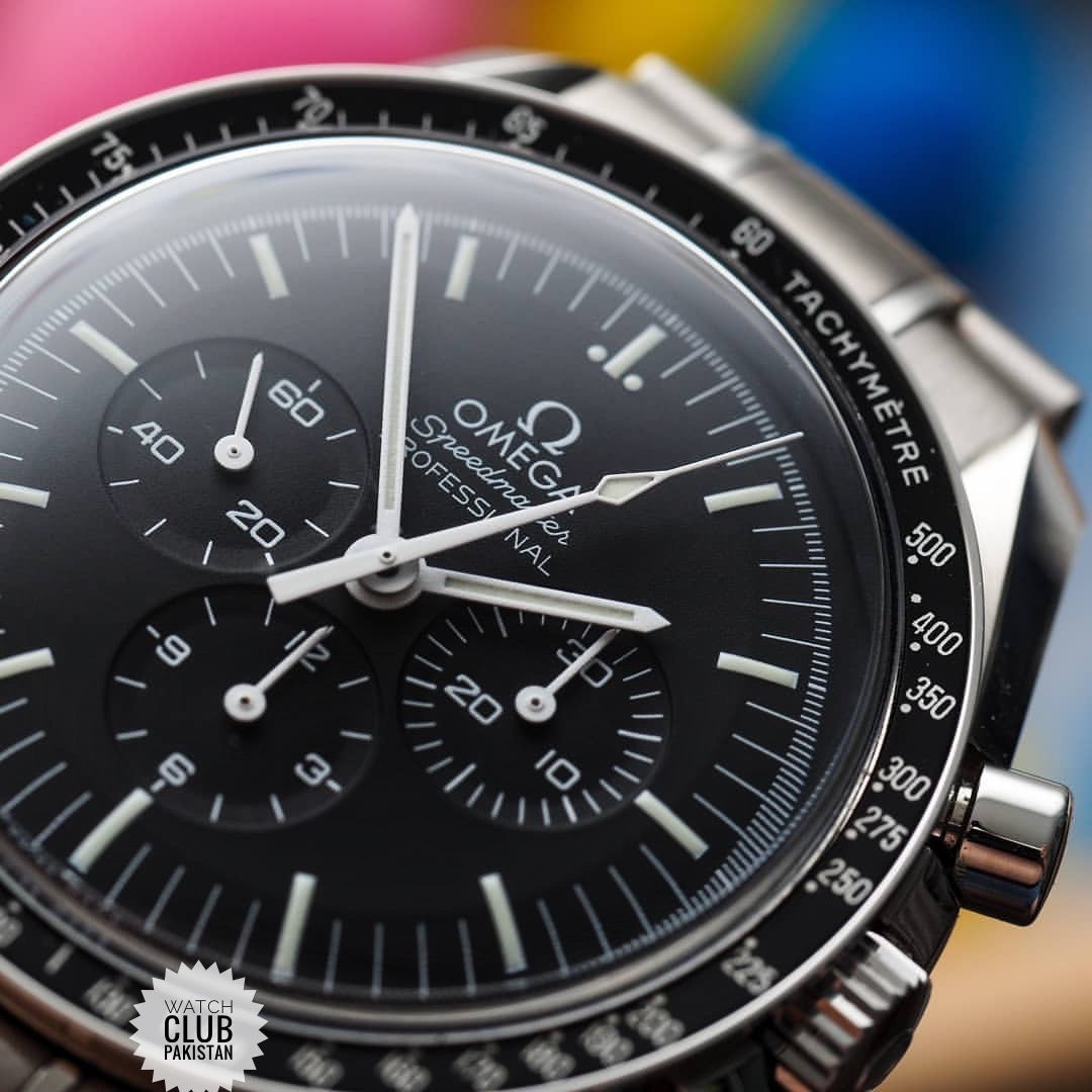 Omega speed master Sapphire sandwich ref: 311.30.42.30.01.006 (Pre-owned)