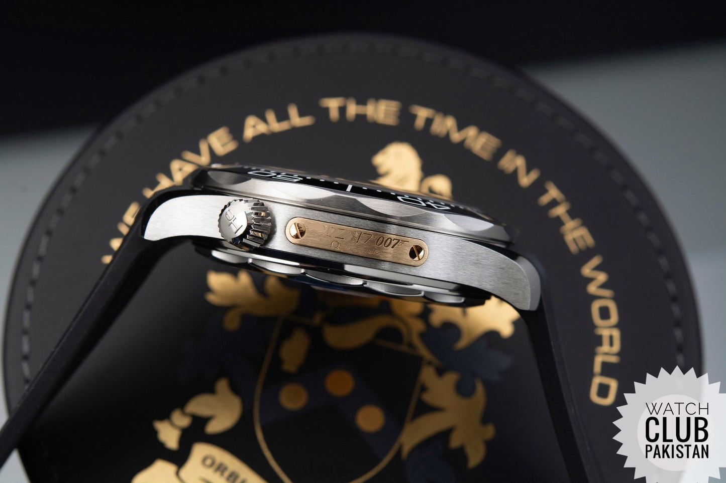 Omega Seamaster 300m secret service to Her Majesty 50th Anniversary limited edition 42mm (Pre-owned) 210.22.42.20.01.004