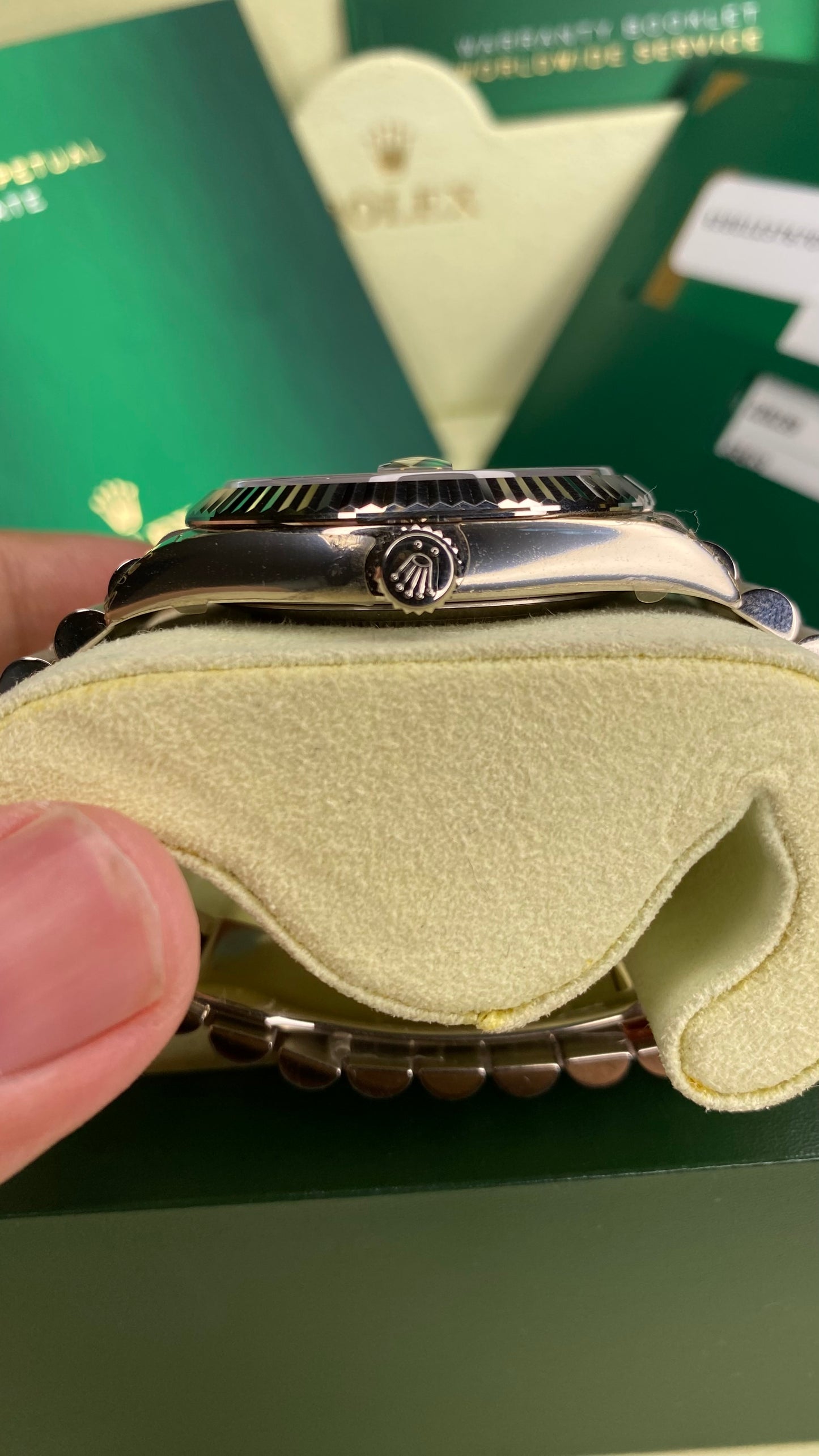 Rolex Daydate 41mm 228239 (New)