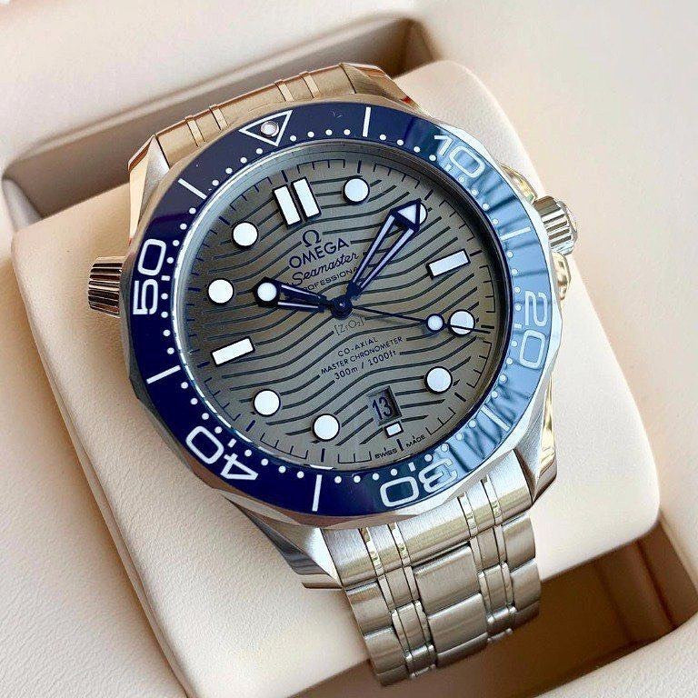 Omega Seamaster 300m ( Pre-owned) 2021 210.32.42.20.06.001