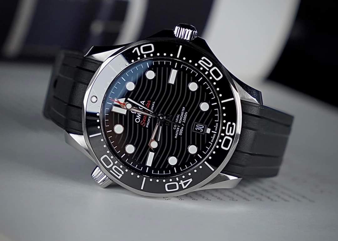 Omega Seamaster 300m Ref: 210.30.42.20.01.001 42mm (Pre-owned) black dial 2018