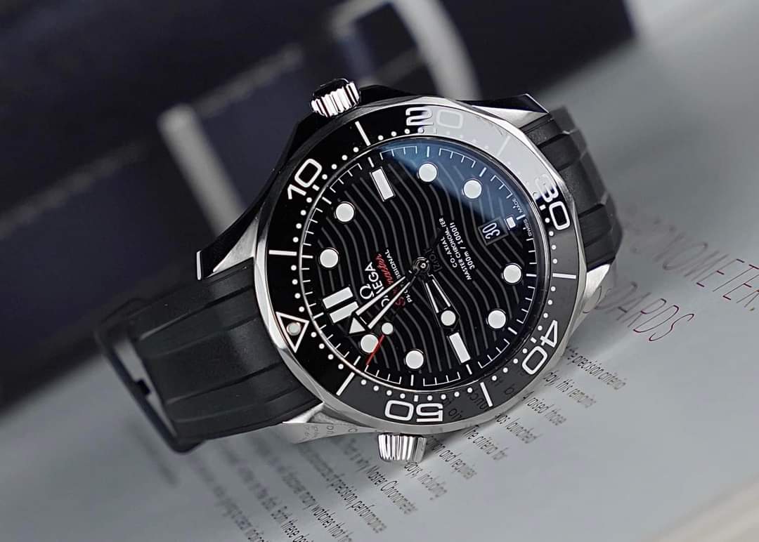 Omega Seamaster 300m Ref: 210.30.42.20.01.001 42mm (Pre-owned) black dial 2018