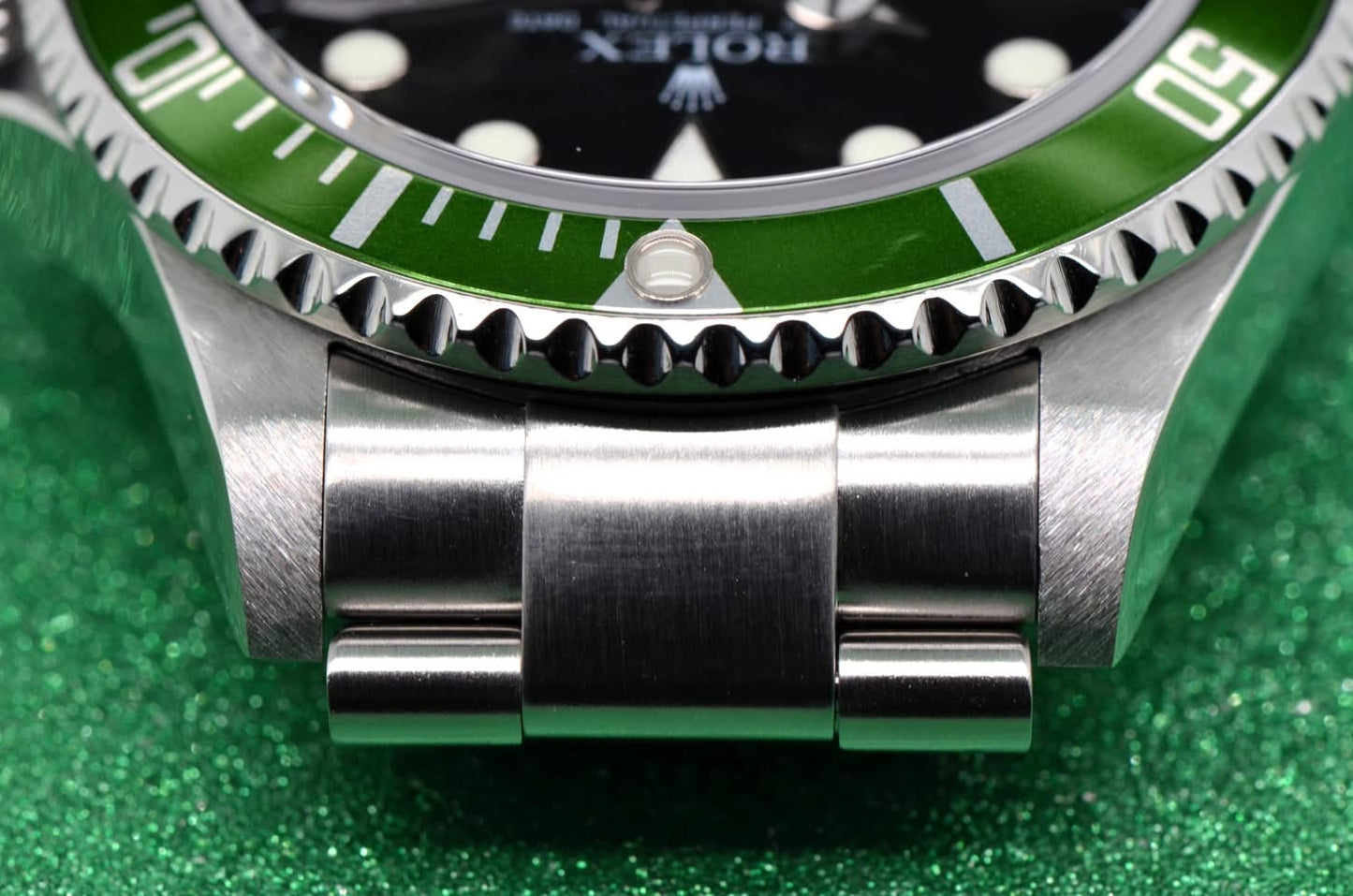Rolex Submariner Kermit Ref:16610lv (Pre-owned) 2006 full set box and papers