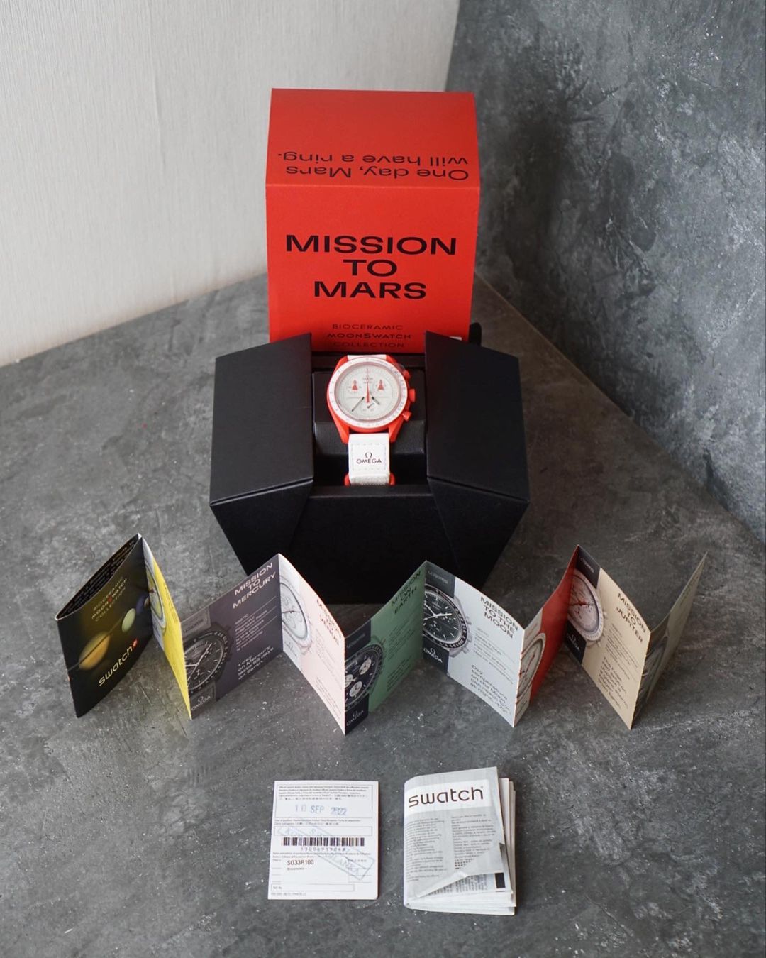 OmegaxSwatch Mission to Mars 42mm (Pre-owned)