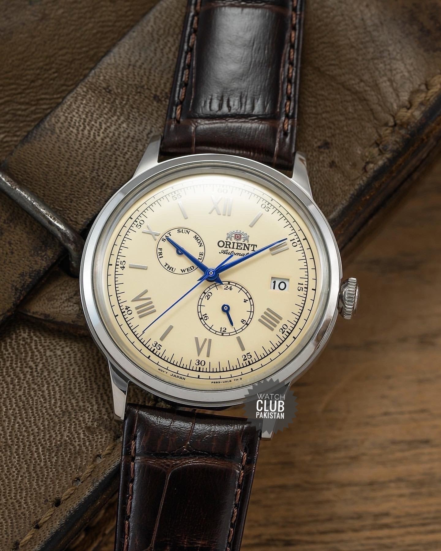 Orient Bambino Day/Date version 8 40.5mm cream dial RA-AK0702Y10B (Brand-New)