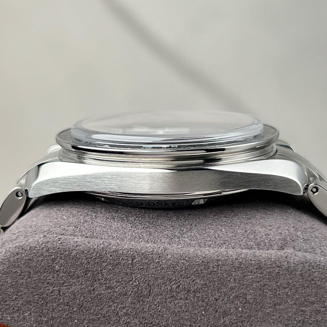 Omega speed master Sapphire sandwich ref: 311.30.42.30.01.006 (Pre-owned)