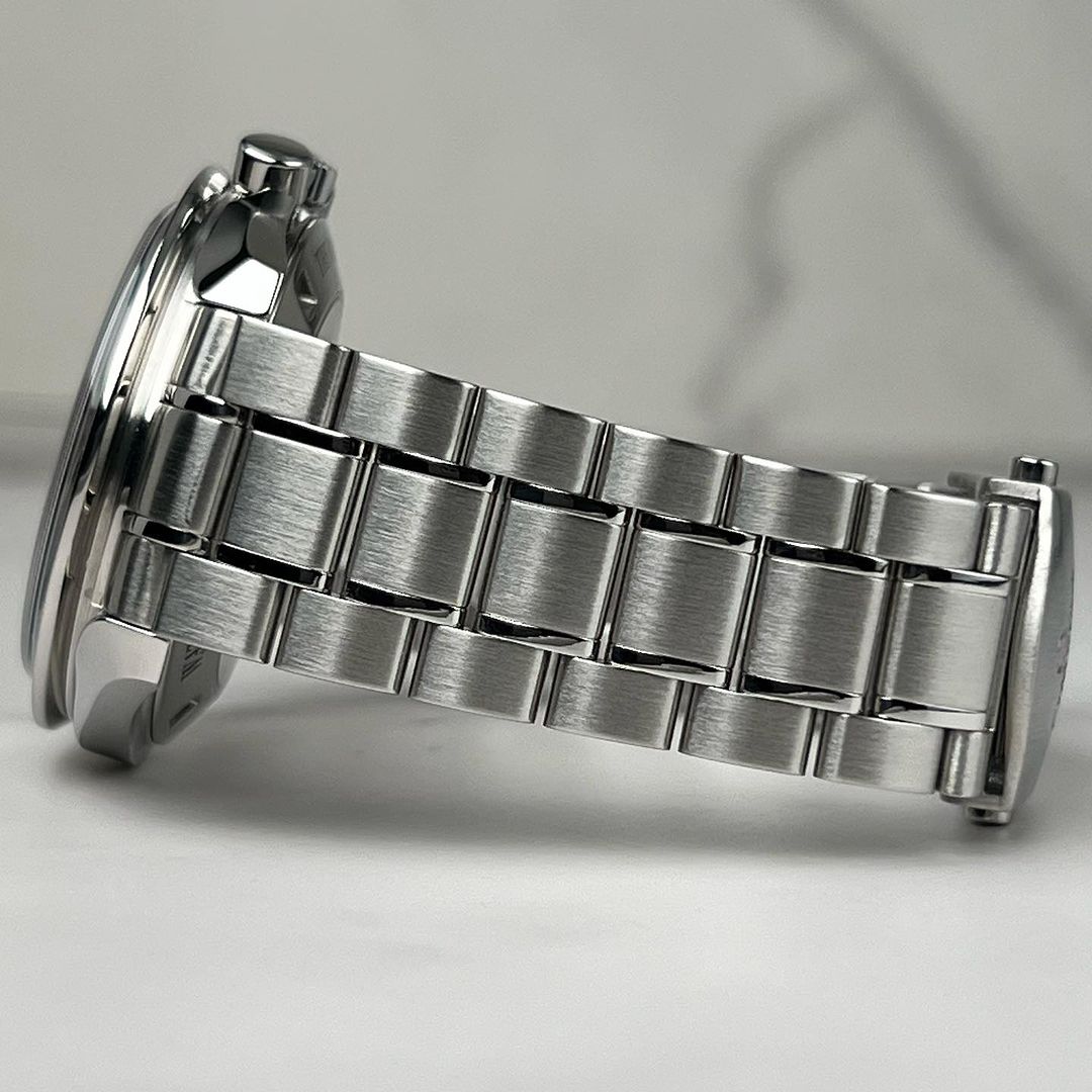 Omega speed master Sapphire sandwich ref: 311.30.42.30.01.006 (Pre-owned)