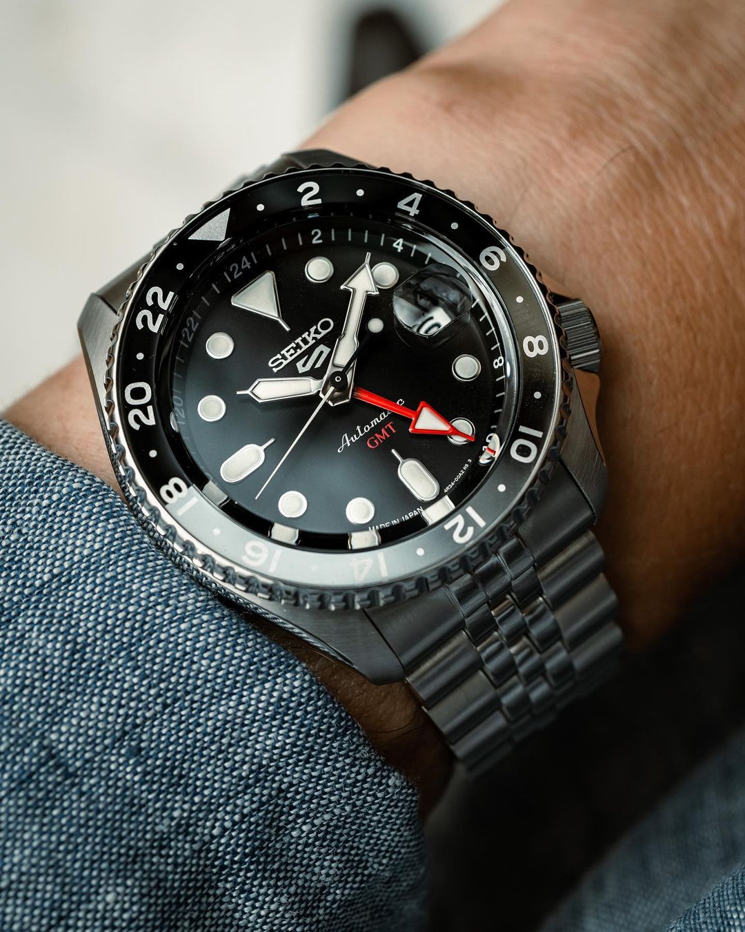 Seiko 5 sports Gmt ssk001k1 black dial 42mm (Brand-New)