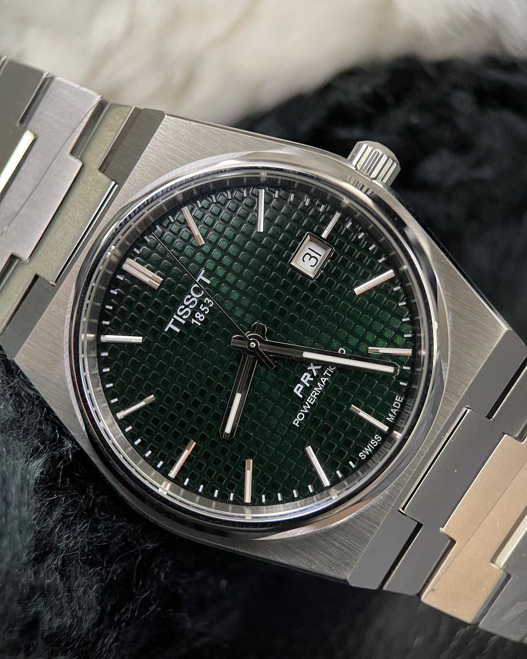 Tissot Prx powermatic 80 green dial T137.407.11.091.00 (Brand-New)