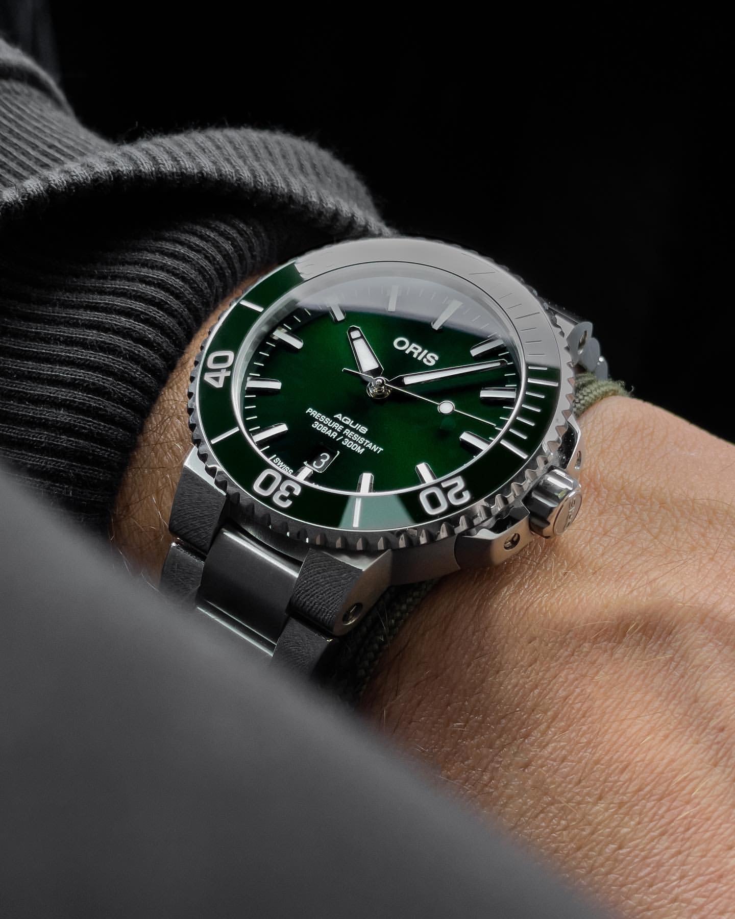 Oris hulk 43mm 01 733 7730 4157-07 8 24 05PEB (Preo-wned)