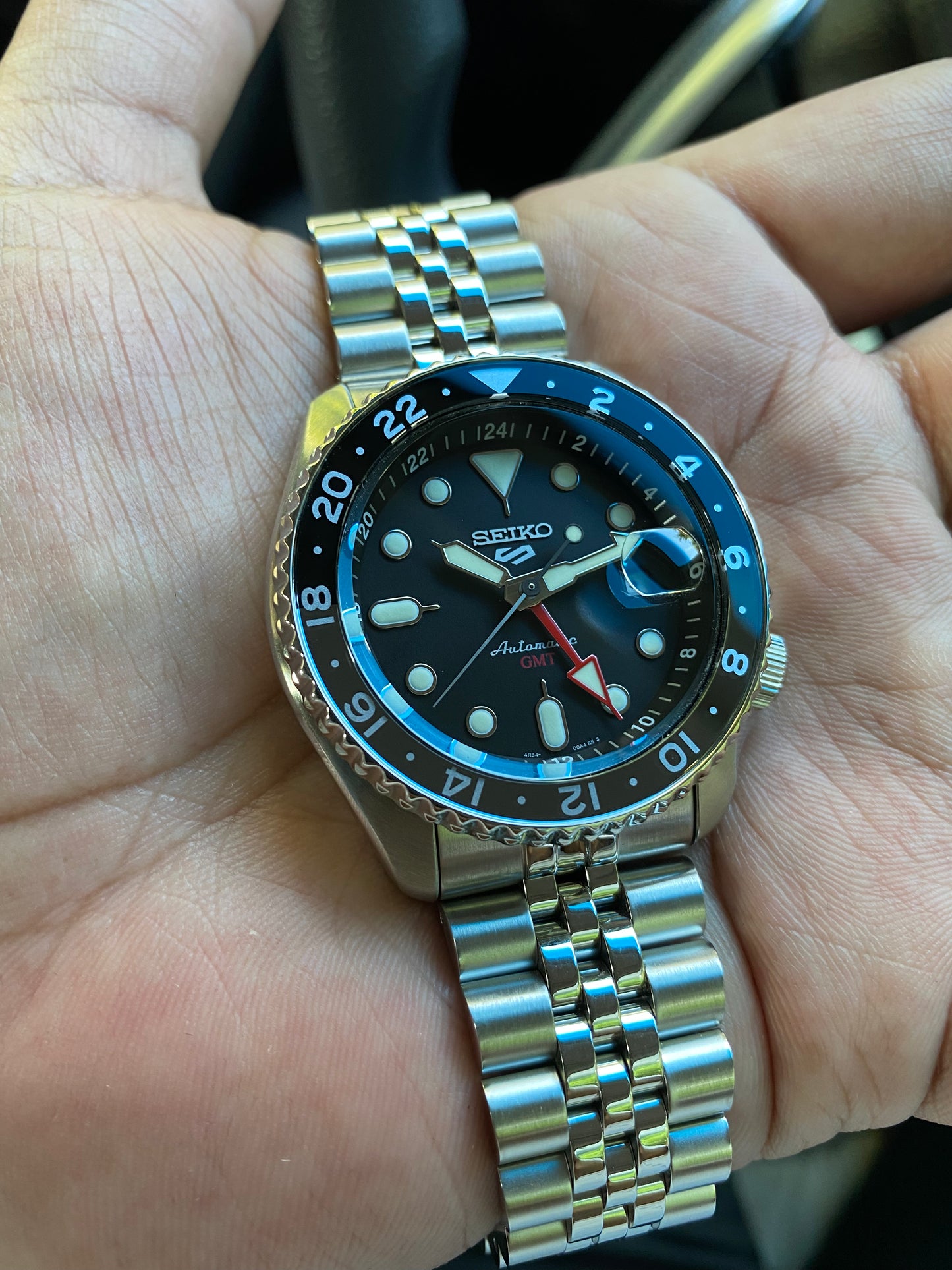 Seiko 5 sports Gmt ssk001k1 black dial 42mm (Brand-New)