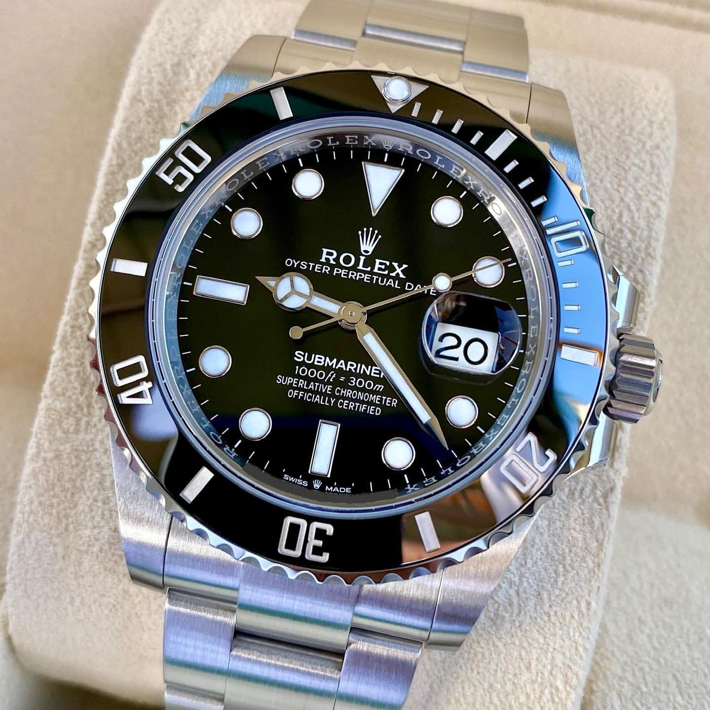 Rolex Submariner 126610LN (Preowned) 2023 full set Black Dial