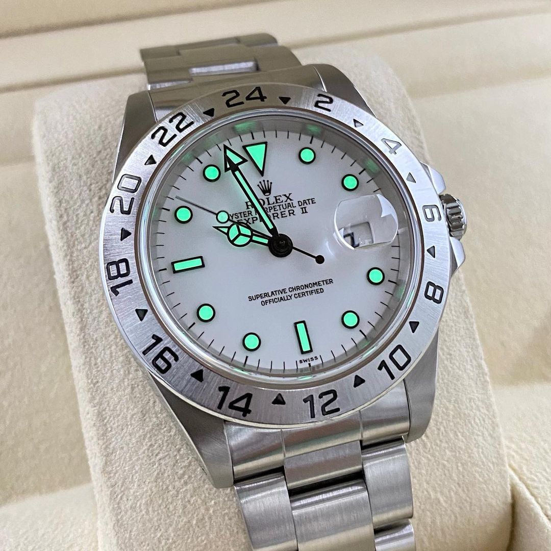 Rolex 16570 mint (Pre-owned) only watch open hole case