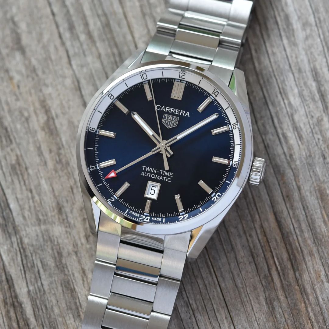 Tag Heuer Carrera Gmt 2021 Wbn201a (Preowned)