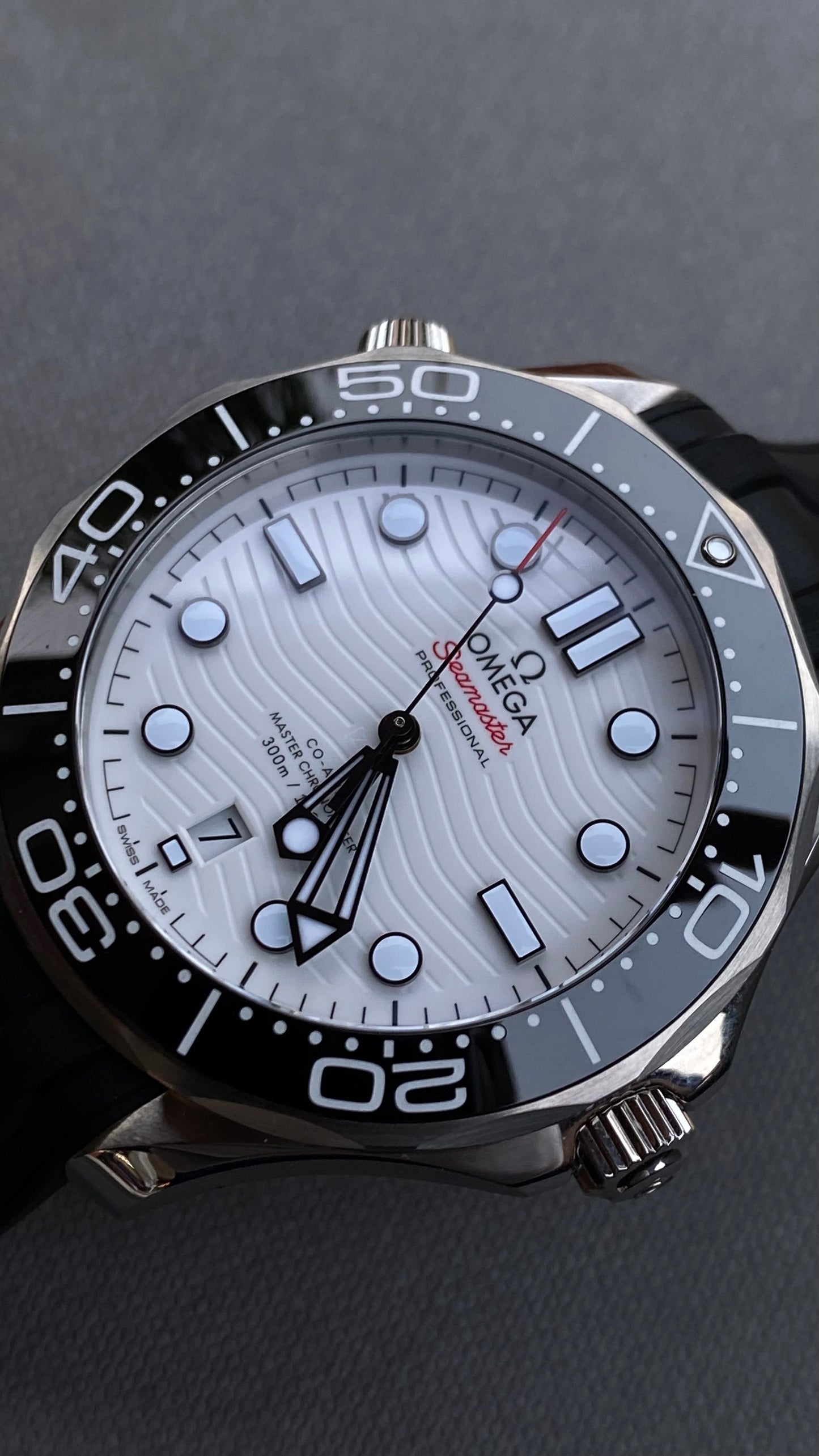 Omega Seamaster 300m ( Pre-owned) 2023 210.32.42.20.04.001