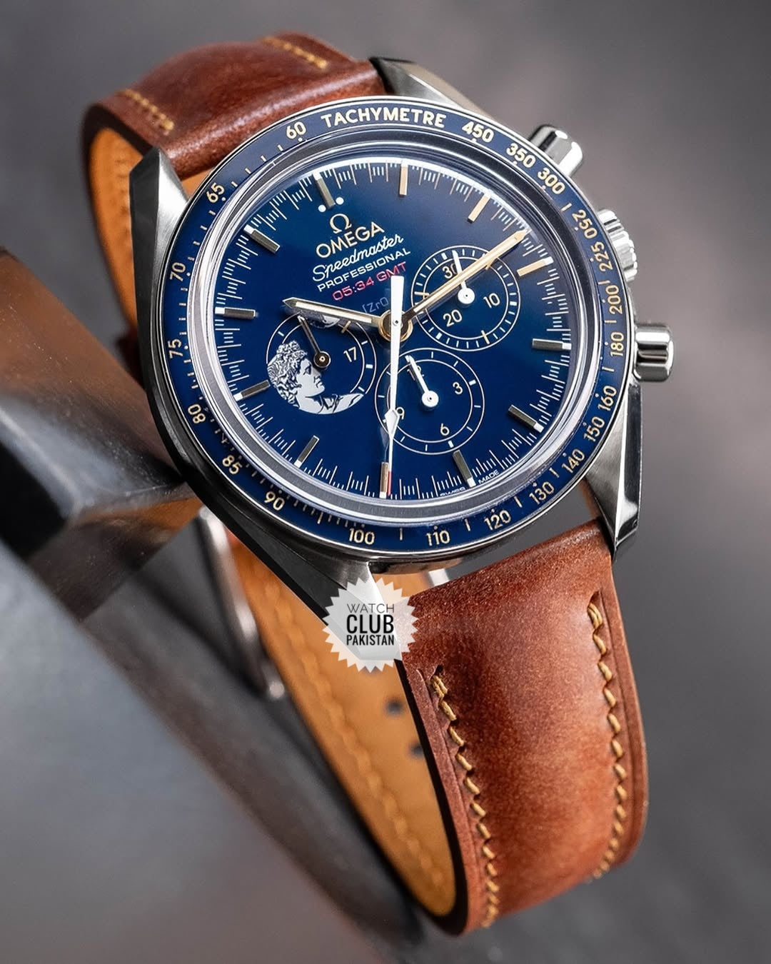 Omega SpeedMaster Sapphire Limited Edition 45th Anniversary 42mm (Pre-owned) Ref: 311.30.42.30.03.001 (Pre-owned)Full Set Blue Dial 18k Gold Accents