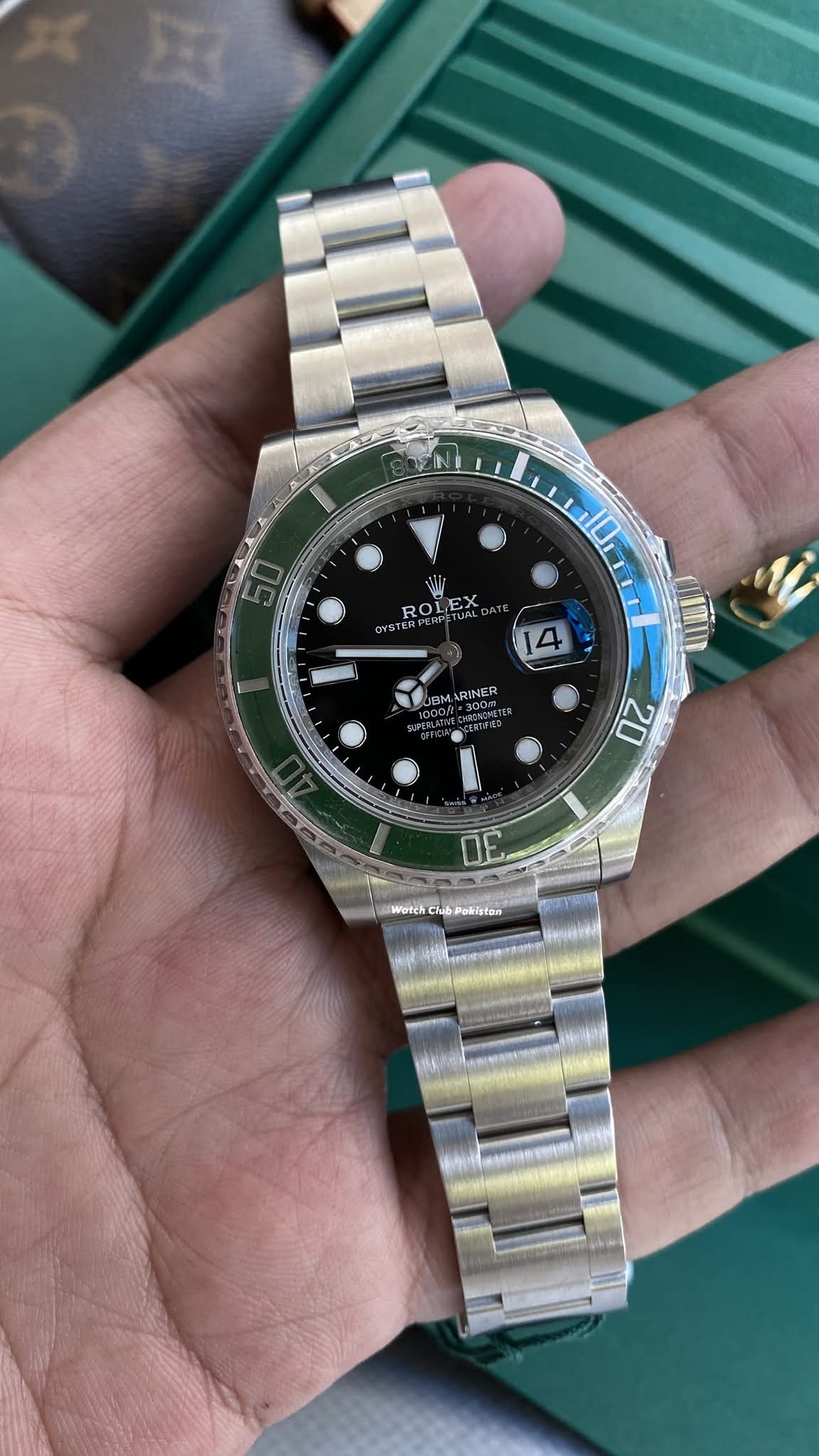 Rolex Submariner Starbucks 126610LV (Brand-New) full set