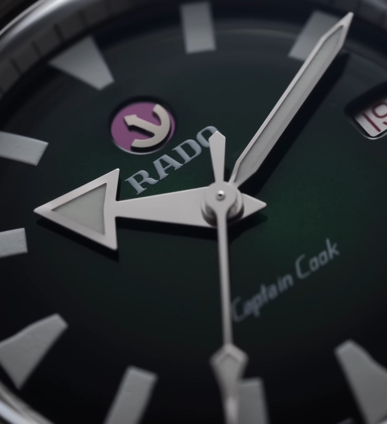 Rado Captain Cook Green Dial  high tech ceramic Ref:R32505313 Brand-New 42mm