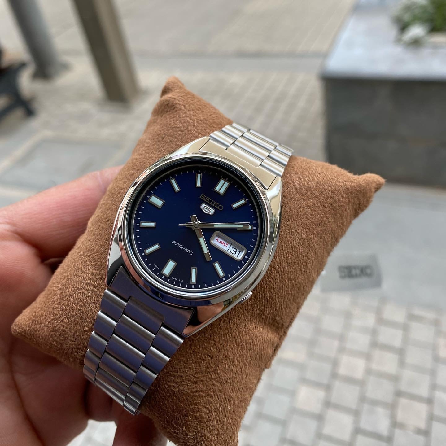 Seiko 5 snxs77 discount blue