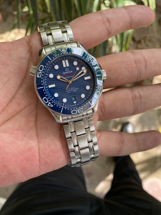 Omega Seamaster blue wave dial